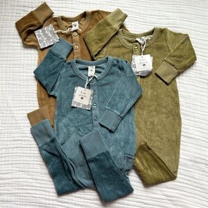 KATE QUINN Bundle of 3 NWT Long Sleeve Organic Cotton Snap Rompers - 12-18mo